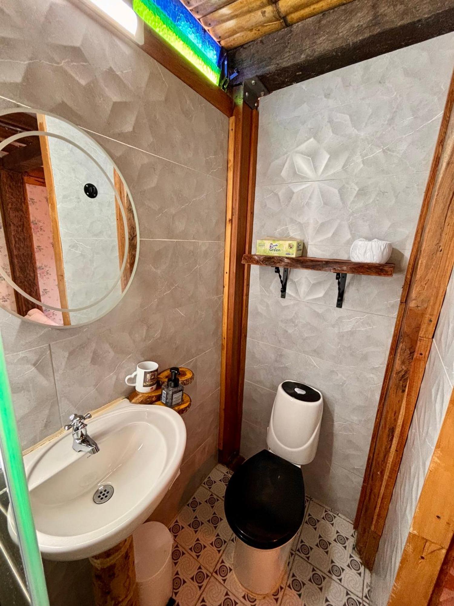Hotel La Puesta Del Sol Filandia Pokoj fotografie